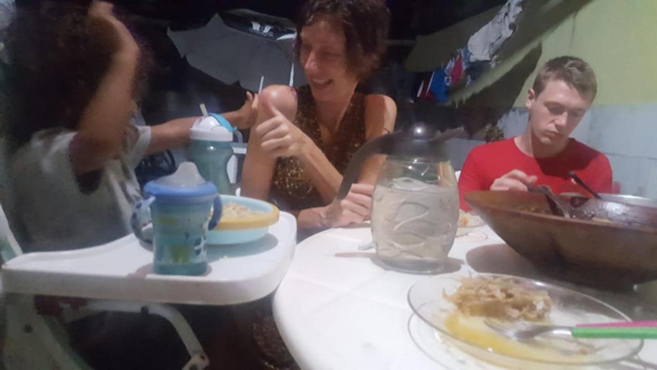 Hostel Familiar Salvador Ngoại thất bức ảnh