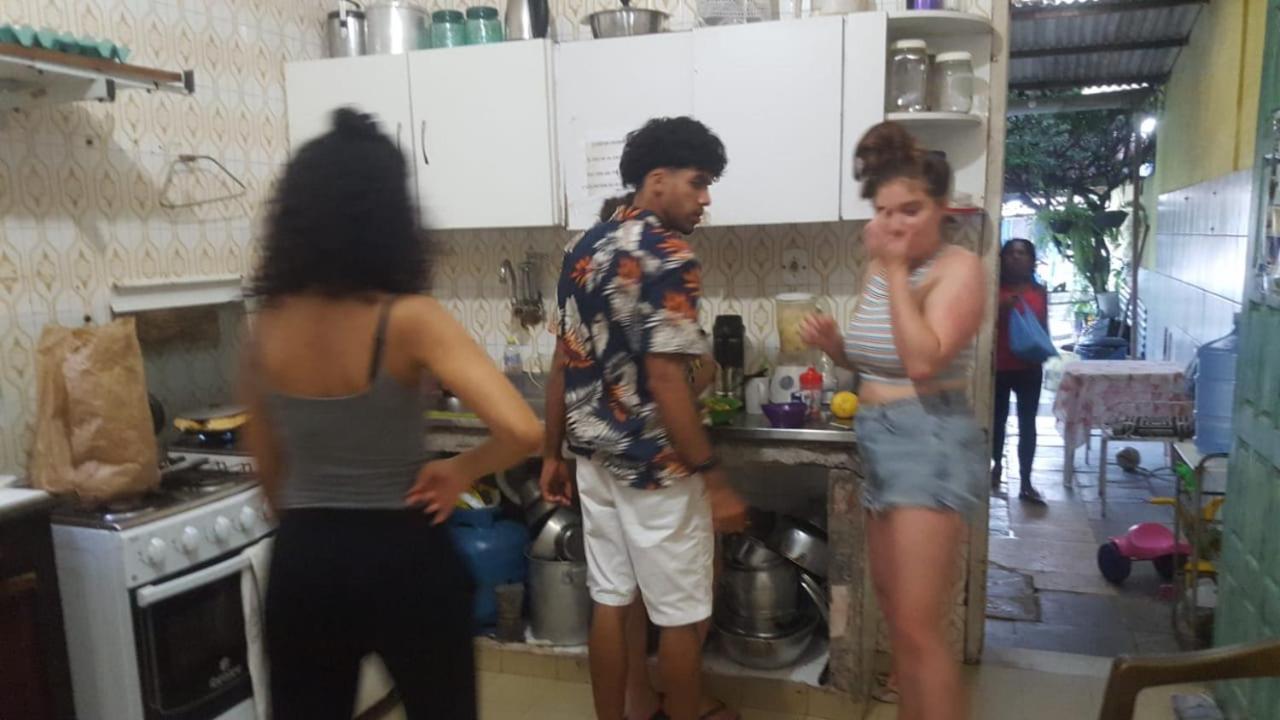 Hostel Familiar Salvador Ngoại thất bức ảnh